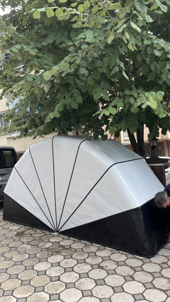 9 Segment Beyaz Siyah Moto Garaj (175x125x350)